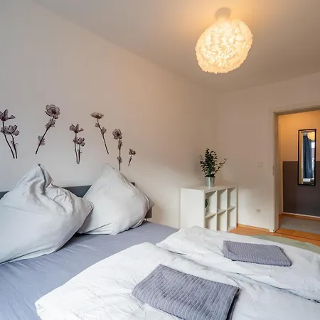 Yes 3-room - Location No4 *